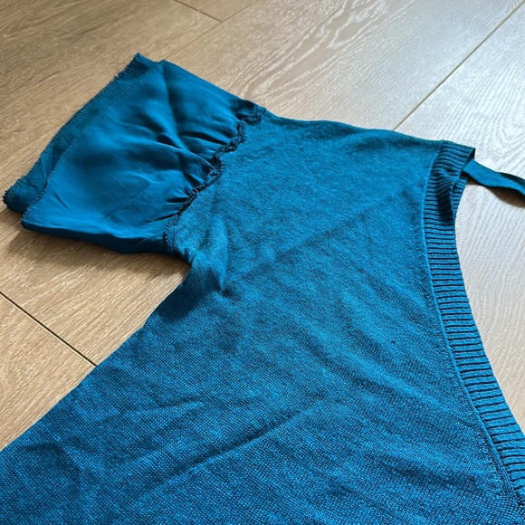 CLUB MONACO Chiffon Cap Sleeve Top - Picture 2 of 3